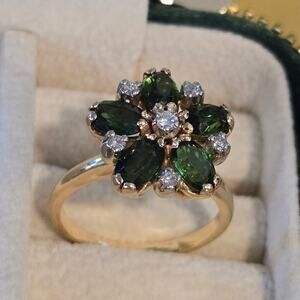 Vintage 14K Yellow Gold Green Tourmaline & Diamond Flower Cluster Statement Ring